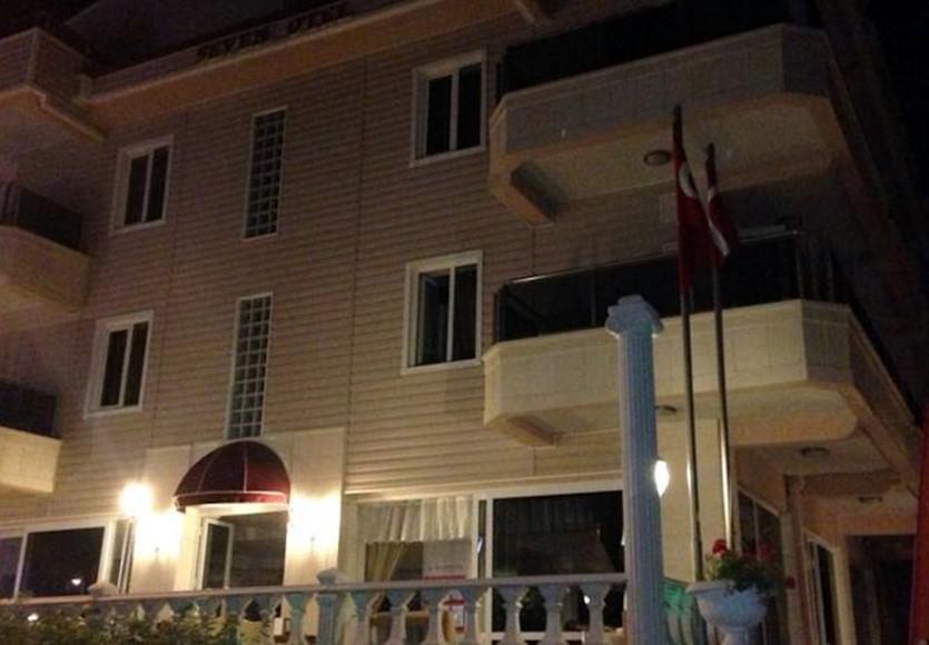 Club Seven Hotel 3*